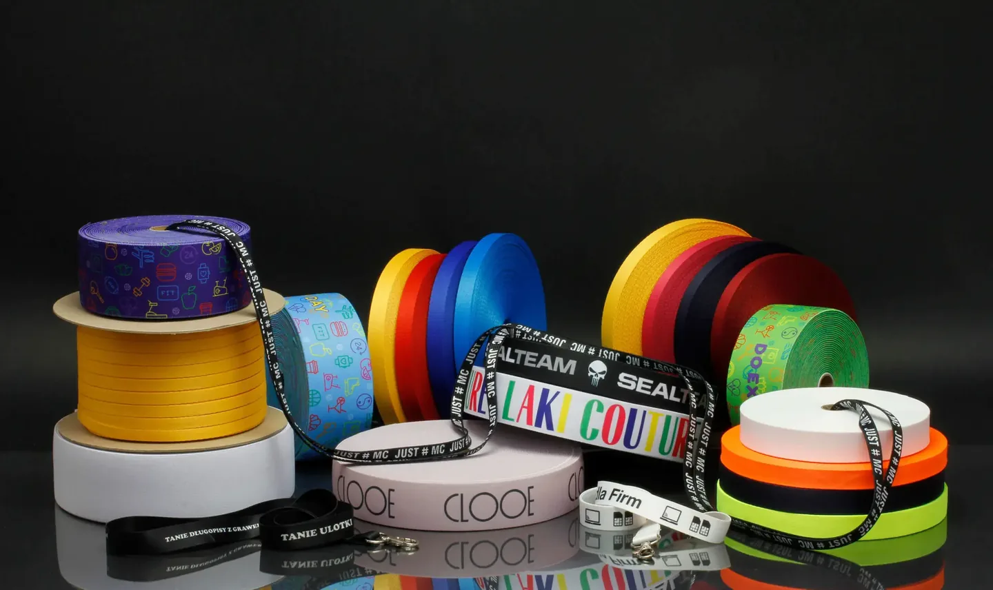 Coloured rolls textile webbing and textile media for marking