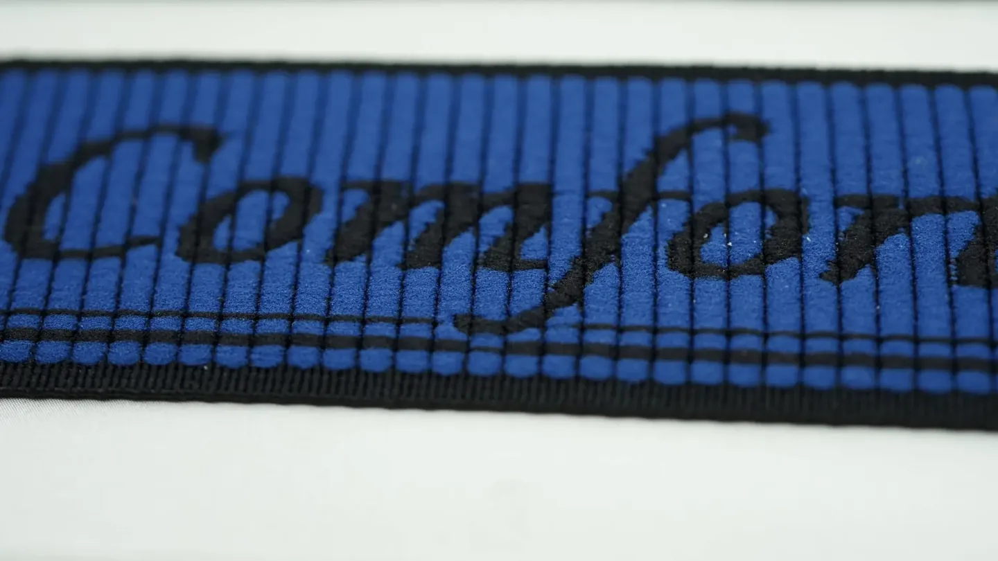 Nahaufnahme des Polyesters Jacquard-Elastikbänder mit blauem Muster